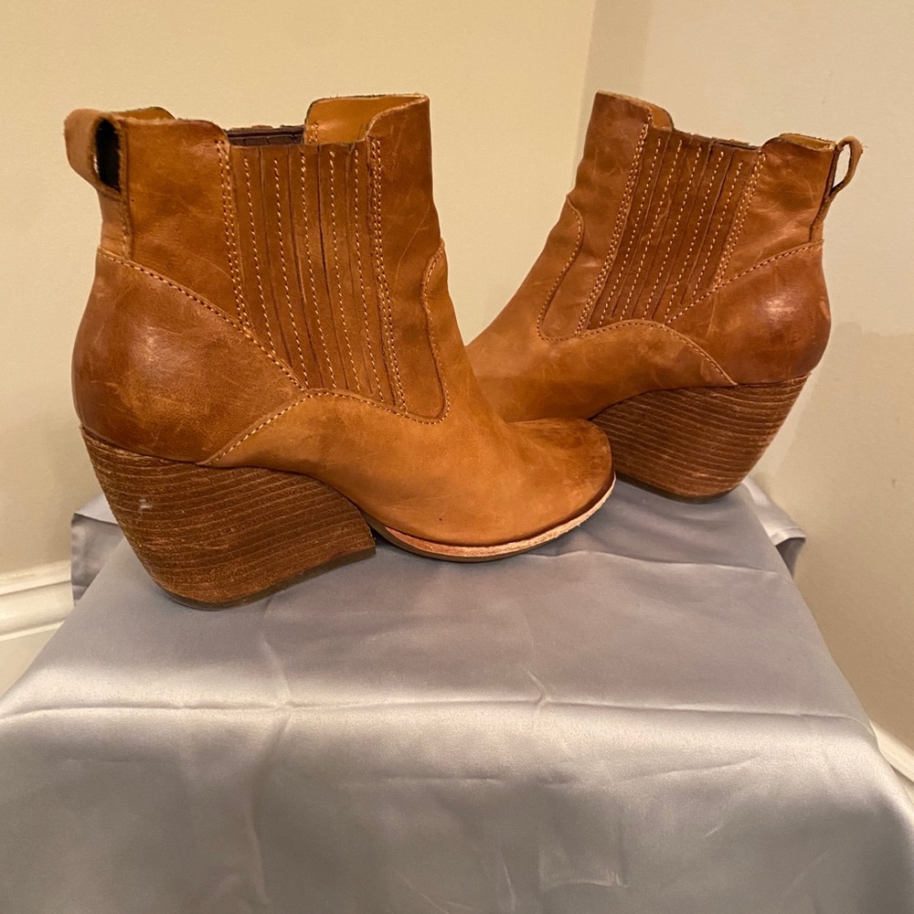 Kork-Ease Booties - image 5